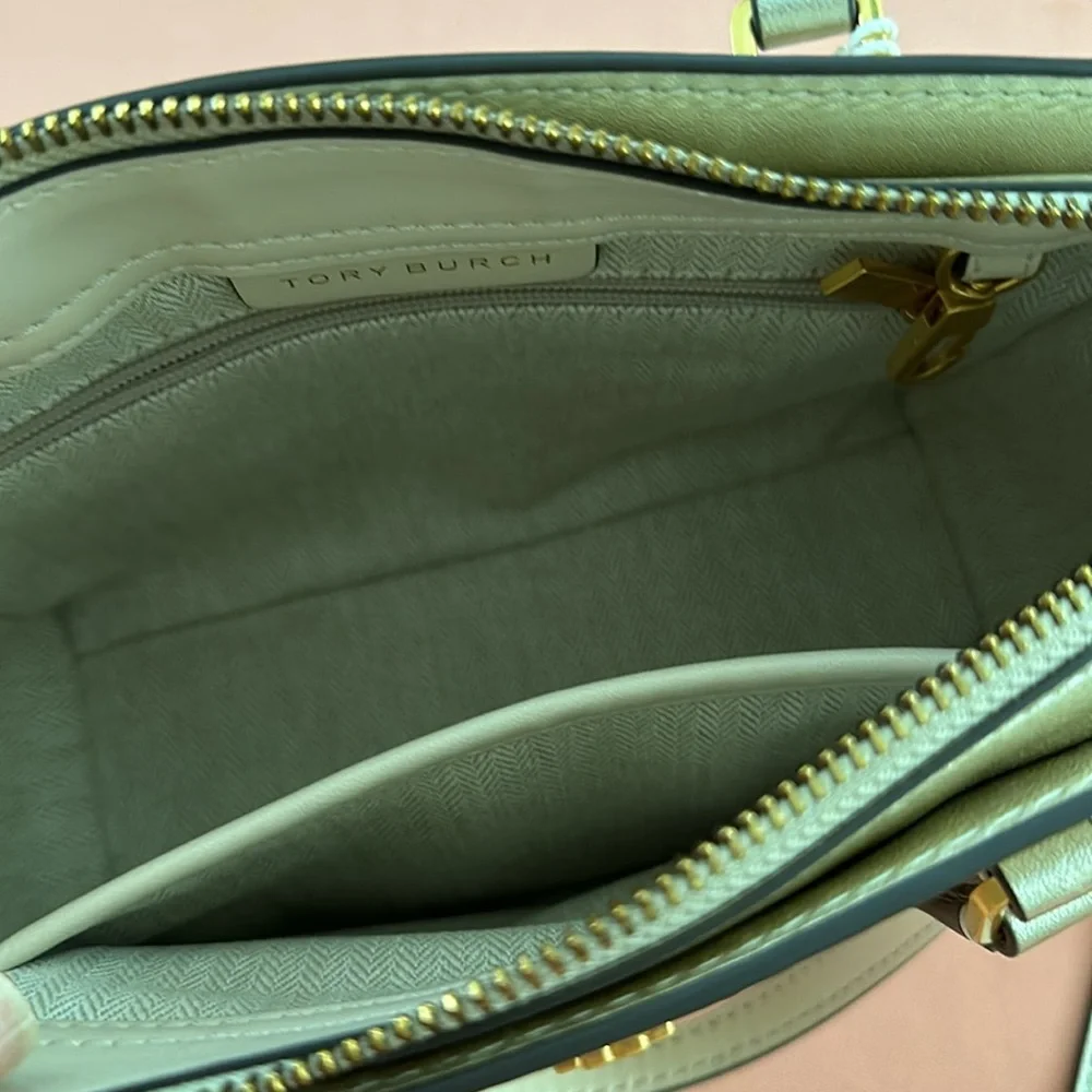 New Tory Burch Leather Bag. Gold. Dust Bag Included.